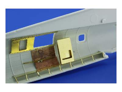 B-17F rear interior 1/72 - Revell - image 3