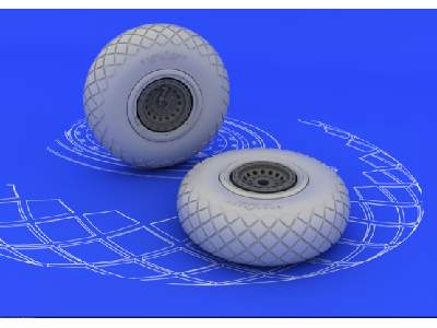 B-17 wheels 1/48 - image 1