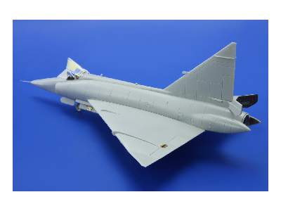 F-102 S. A. 1/72 - Meng - image 5