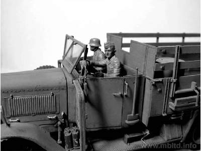 German Infantry - Vehicle riders - WW II Era - image 3