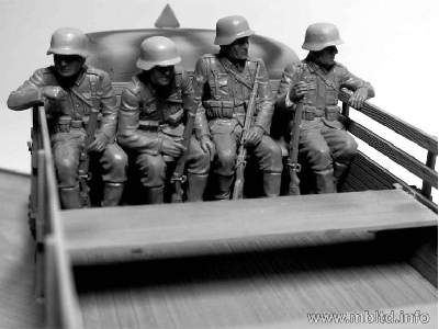 German Infantry - Vehicle riders - WW II Era - image 4