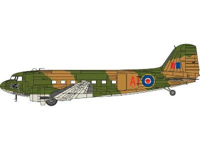 Douglas Dakota / C-47 Skytrain - image 2