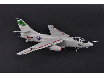 A-3D-2 Skywarrior Strategic Bomber - image 24