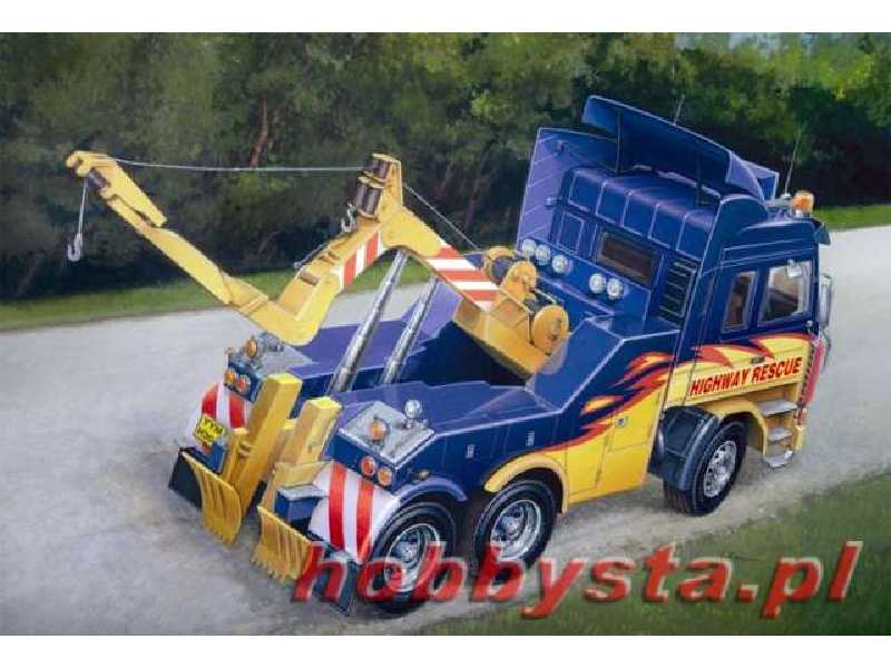 Truck Scania 143R Wrecker Truck - image 1