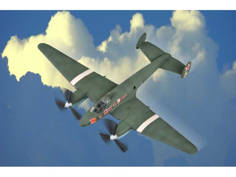 Petlyakov Pe-2 bomber - image 1