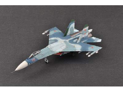 Russian Su-27 Flanker B Fighter - image 19