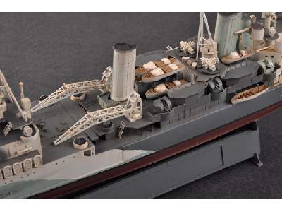 HMS Belfast 1942 - image 16