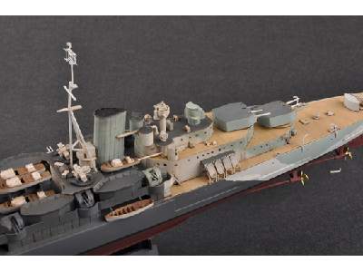 HMS Belfast 1942 - image 17
