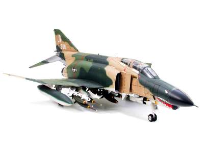 McDonnell Douglas F-4E Phantom II Early Production - image 1