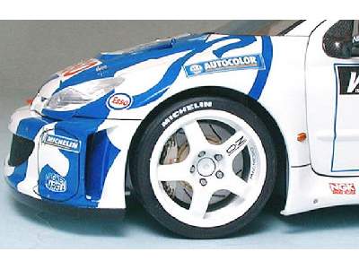 Peugeot 206 WRC - image 4