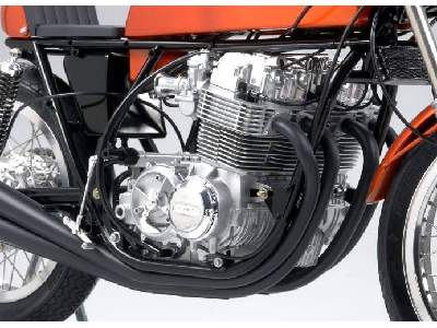 Honda CB750 Racing - image 2