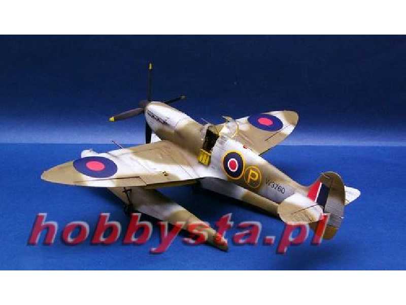 Supermarine Spitfire MK. Vb Float Plane - image 1 Supermarine Spitfire MK. Vb Float Plane - image 1