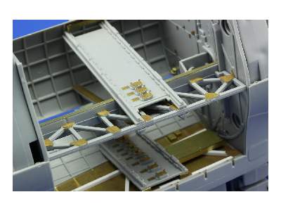 B-17G bomb bay 1/32 - Hk Models - image 2