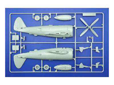 Jugs over Germany (P-47D) 1/48 - image 8