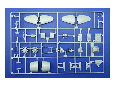 Jugs over Germany (P-47D) 1/48 - image 10