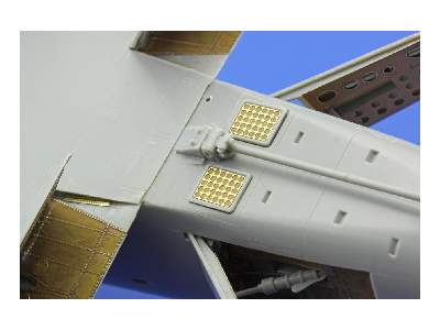 A-4F landing flaps 1/32 - Trumpeter - image 3
