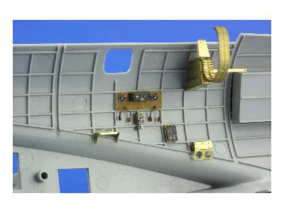 B-17G interior S. A. 1/32 - Hk Models - image 6