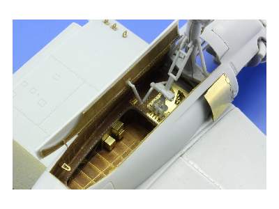 Tu-2 undercarriage 1/48 - Xuntong Model - image 2