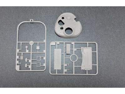 Russian T-90 MBT - Cast Turret - image 3
