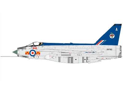 English Electric Lightning F.2A - image 3