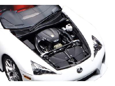 Lexus LFA - image 2