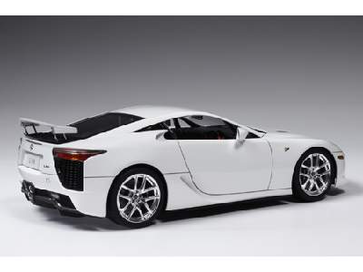 Lexus LFA - image 17