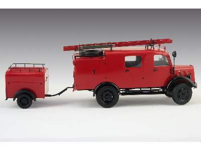 L1500S LF 8, German Light Fire Truck - image 7