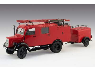L1500S LF 8, German Light Fire Truck - image 8