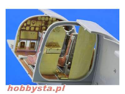 B-25J gun nose interior S. A. 1/32 - Hk Models - image 4