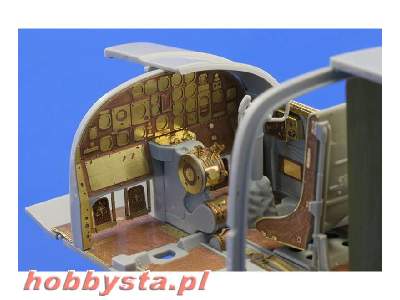 B-25J gun nose interior S. A. 1/32 - Hk Models - image 10