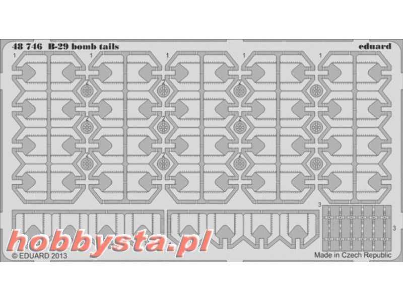 B-29 bomb tails 1/48 - Monogram - image 1