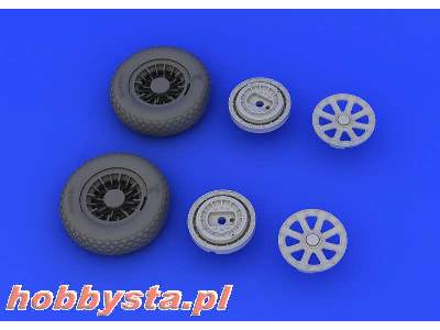 F4U-1 wheels 1/32 - Tamiya - image 5