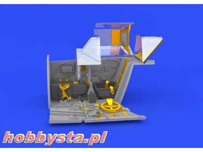 Bf 109G-6 cockpit 1/32 - Revell - image 1