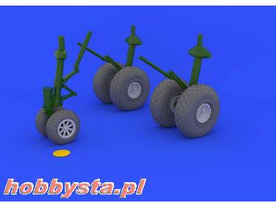 B-29 wheels 1/48 - Revell - image 3