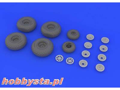 B-29 wheels 1/48 - Revell - image 5