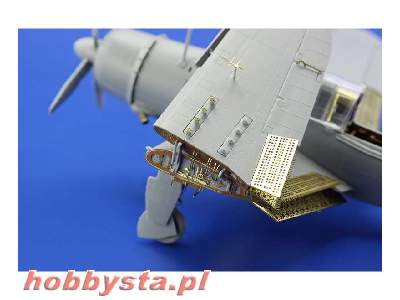 SB2C-4 S. A. 1/72 - Cyber Hobby - image 17