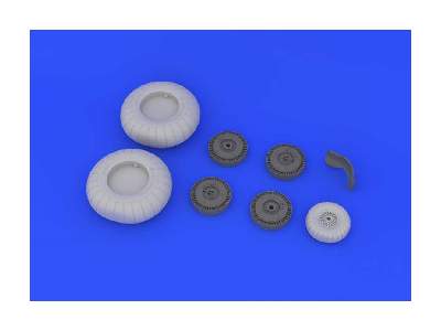 Ju 88 wheels early 1/32 - Revell - image 11