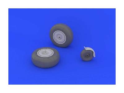 Ju 88 wheels late 1/32 - Revell - image 12