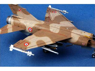 Kitty Hawk 80111 1/48 Dassault Mirage F.1CT/CR