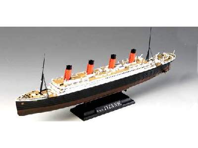 R.M.S. TITANIC - image 2