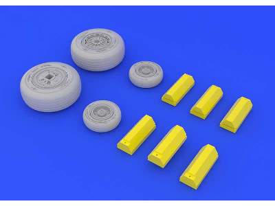 F-4C wheels 1/48 - Academy Minicraft - image 3