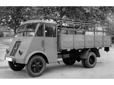 French 3,5t Renault AHN truck - image 8