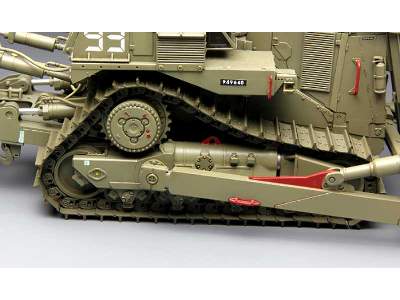 Caterpillar D9R armored bulldozer - image 8