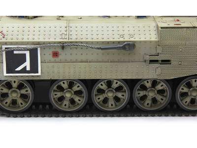 Israel Heavy Armoured Personnel Carrier Achzarit Early - image 5