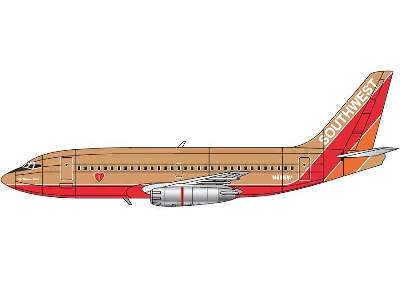 Boeing 737 - image 2