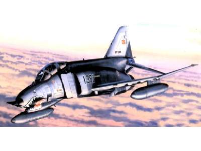 Mc Donnell Douglas F-4E Phantom - image 1