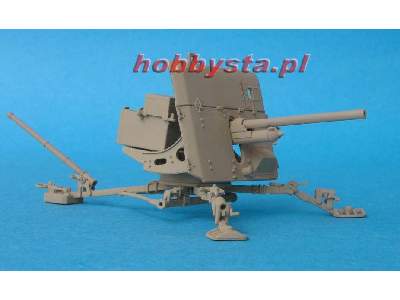 British 2 Pounder Anti-Tank gun - image 2