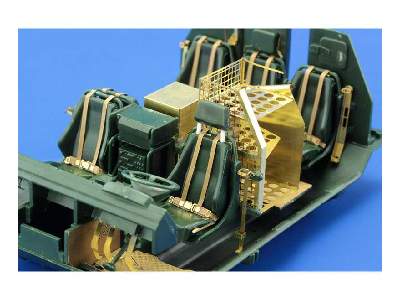 ATF Dingo 2 GE A PatSi interior 1/35 - Revell - image 5