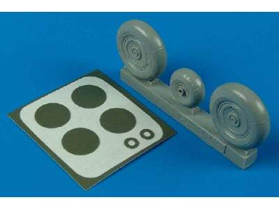 He 162A wheels + paint mask - Revell - image 1