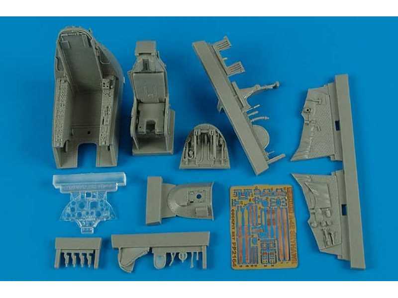 A-4E/F Skyhawk cockpit set - Trumpeter - image 1